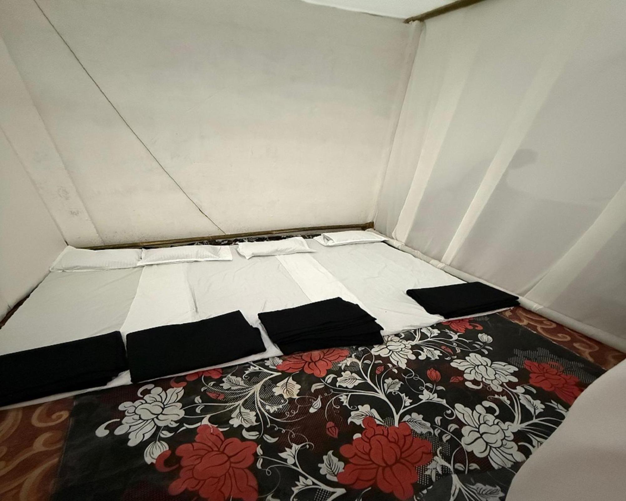 Arail Tent City Kumbh Cottage Mahakumbh -Near Arail Ghat And Naini Station Allāhābād Junction エクステリア 写真